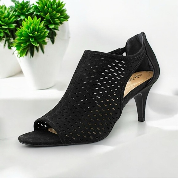 New Style & Co. Women’s Black  Haddiee Open Peep Toe Classic Ankle Shootie - Picture 4 of 16